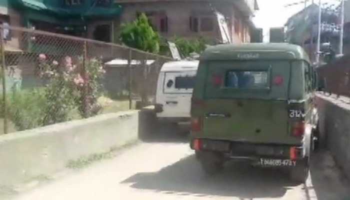 PSO of former J&amp;K CM Mehbooba Mufti's cousin shot dead in south Kashmir
