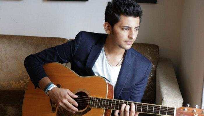 Darshan Raval's romantic tryst with the rain is on