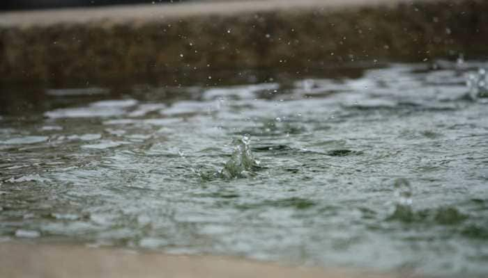 Heavy showers lash Delhi-NCR, traffic crawls at key locations