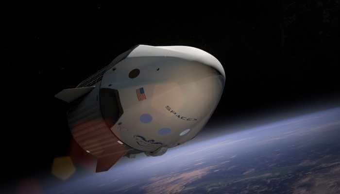 Bezos, Musk to help NASA land first woman and next man on Moon