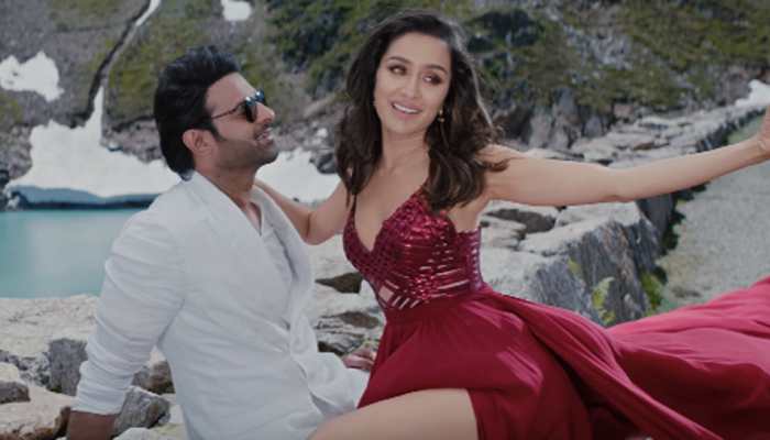 Prabhas-Shraddha Kapoor&#039;s reel romance in &#039;Enni Soni&#039; song is mesmersing—Watch