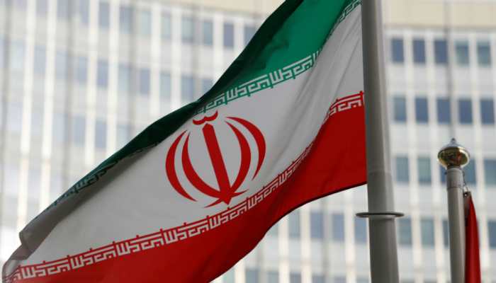 Iran seizes 'foreign oil tanker smuggling oil to Arab states'