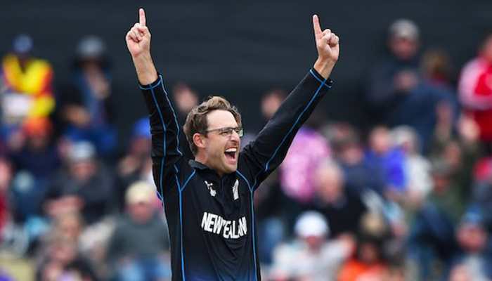 Former New Zealand all-rounder Daniel Vettori&#039;s jersey number 11 retired