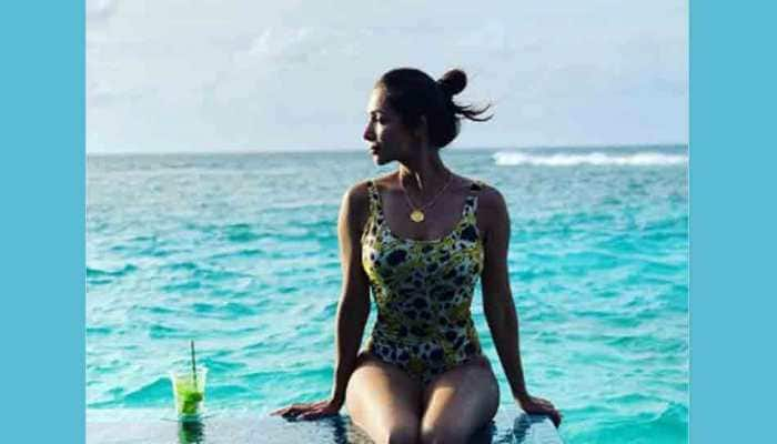 Malaika Arora sets temperature soaring in latest beach avatar — See photo