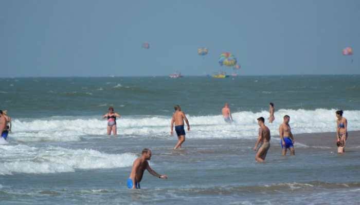 Govt should study if feni, urrak cause cancer: Ex Goa CM