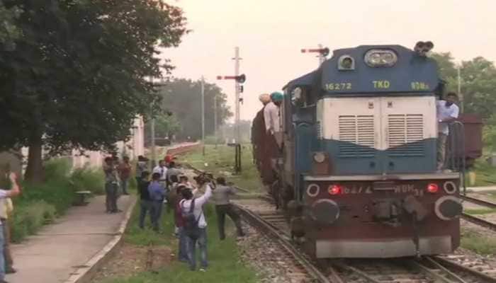 Stranded at Wagah, Samjahuta Express brought to Attari by Indian crew