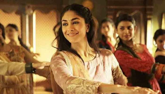 I want to be associated with good cinema: Mrunal Thakur