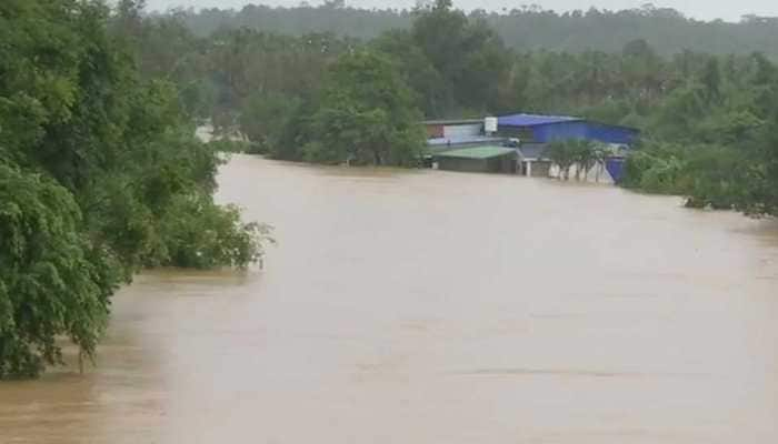 Kerala floods death toll reaches 60; 2.27 lakh people in over 1,500 relief camps