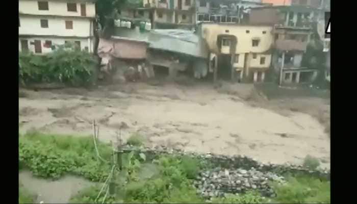 House collapses after flash flood in Uttarakhand&#039;s Chamoli, incident caught on camera