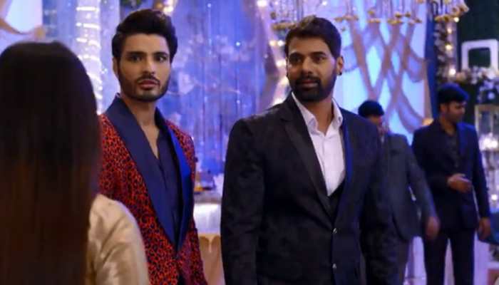 Kumkum Bhagya August 9, 2019 episode recap: Will Pragya see Abhi’s face when she video calls him?