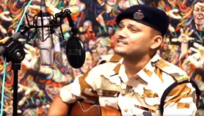 Watch ITBP constable Lovely Singh’s beautiful rendition of ‘Sandese Aate Hain’