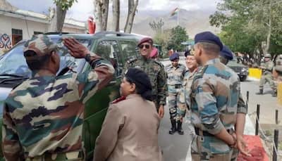 Lieutenant Colonel Mahendra Singh Dhoni celebrates Independence Day in Ladakh