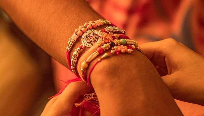 Raksha Bandhan 2019: Send these heartfelt WhatsApp, text and Facebook messages to your loved ones