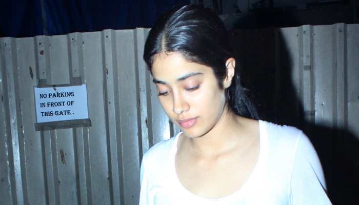 Janhvi Kapoor spotted sans make-up, keeps it casual in a white tee and shorts—Pics