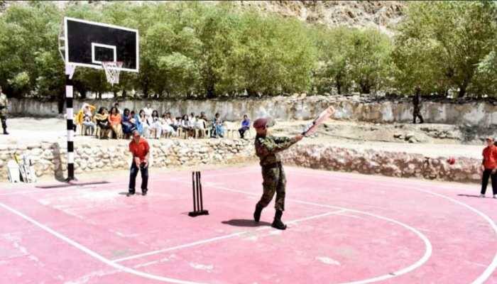 MS Dhoni plays cricket with kids in Leh, picture goes viral