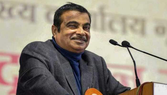 Either work or I will tell people &#039;dhulai karo&#039;: Nitin Gadkari warns government officials