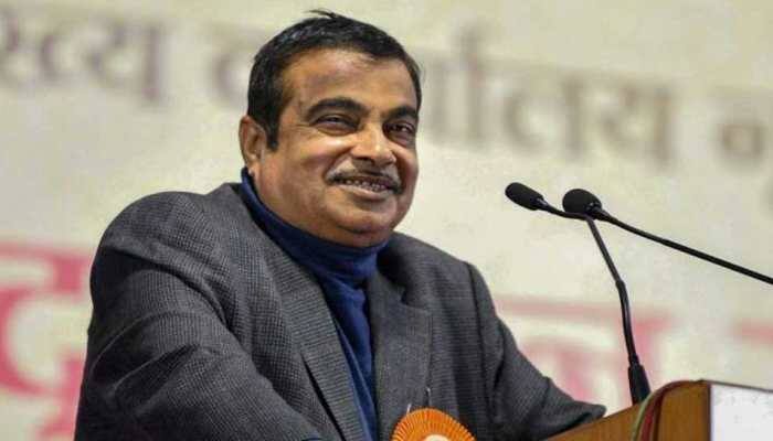 Either work or I will tell people 'dhulai karo': Nitin Gadkari warns government officials