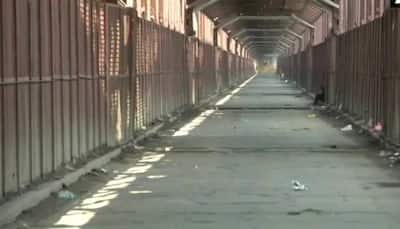 Yamuna nears danger mark in Delhi, vehicle movement stopped on iron bridge