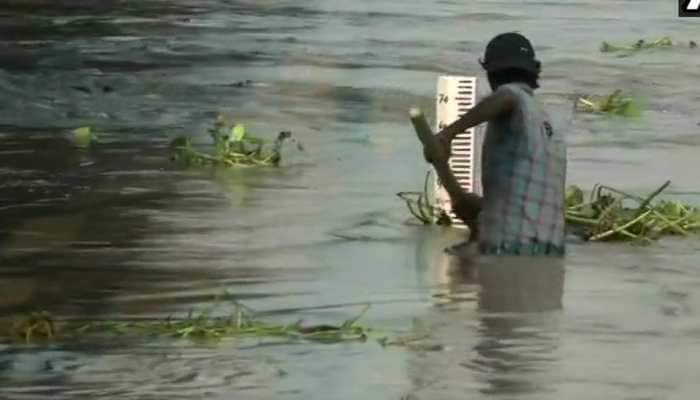 Yamuna crosses danger level, Delhi on high alert