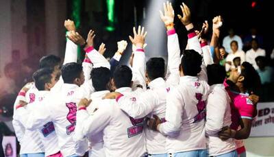 PKL 7: UP Yoddha beat league leaders Pink Panthers 31-24