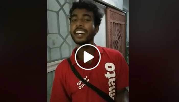 Zomato delivery boy&#039;s soulful rendition of Gori Tera Gaon Bada Pyara wins over Internet-Watch