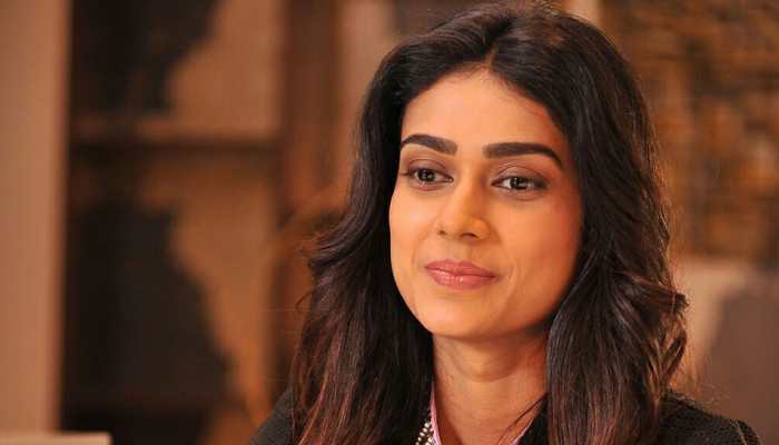 Easier to get a break in South than Bollywood: Akanksha Singh