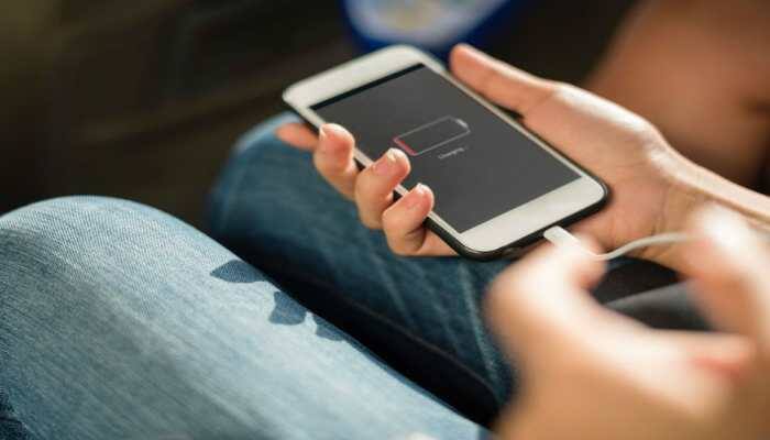 Data cable to hack phones? Beware of possible threat from borrowed chargers
