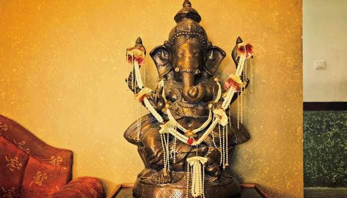 Ganesh Chaturthi 2019: Follow these easy steps to perform Ganpati puja at home | Culture News | Zee News