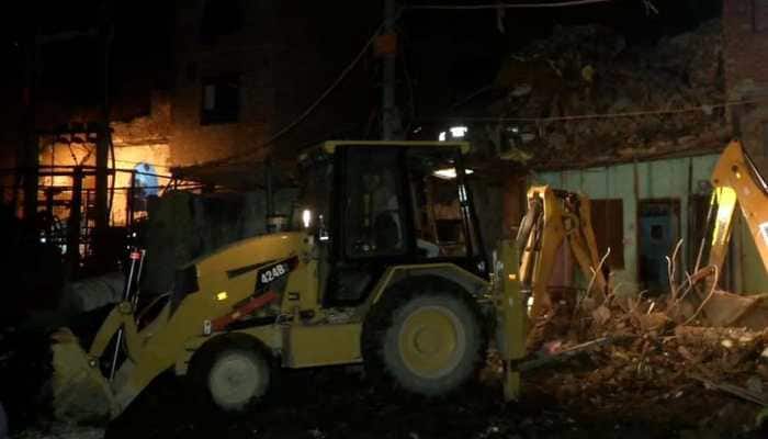 Four-storey building collapses in Delhi&#039;s Seelampur; 2 killed, many feared trapped