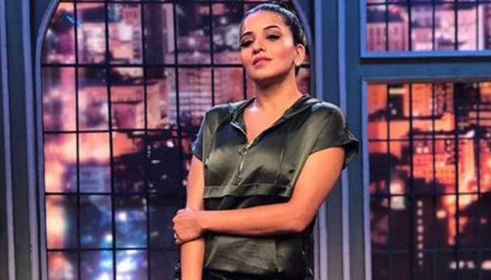 Monalisa stuns in a little black dress- See pic