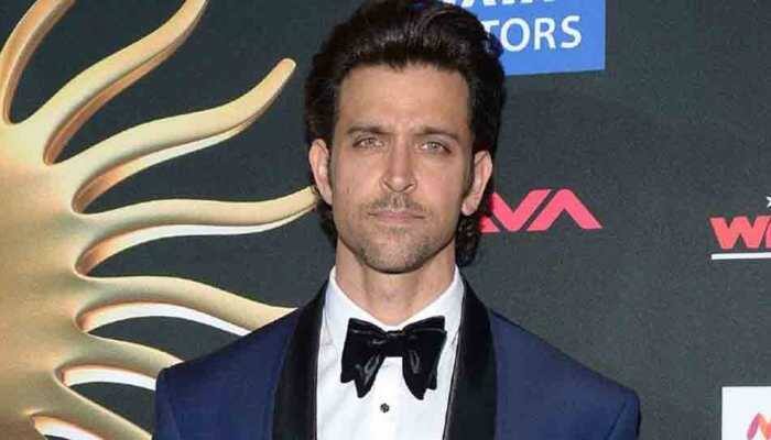 'Beautiful and hot' Katrina a 'mazdoor' deep inside: Hrithik Roshan