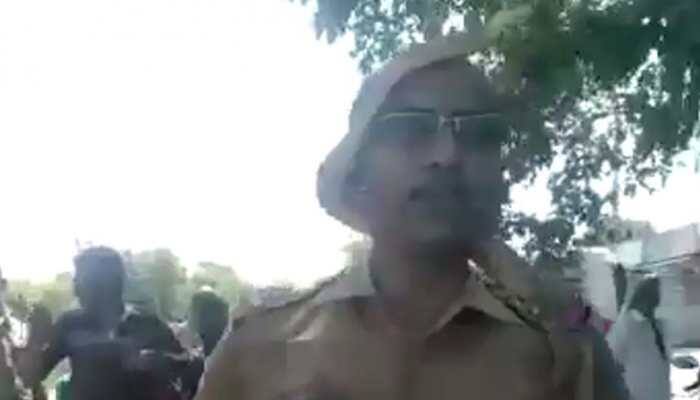Tamil Nadu cop rescues snake from roadside tree, video goes viral