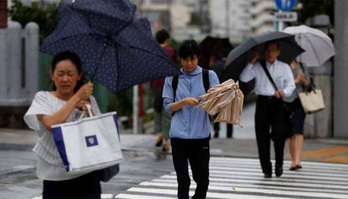 Typhoon Faxai: 17,000 stranded at Tokyo airport