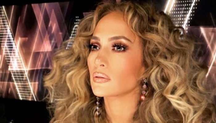 Learning pole dancing was difficult: Jennifer Lopez