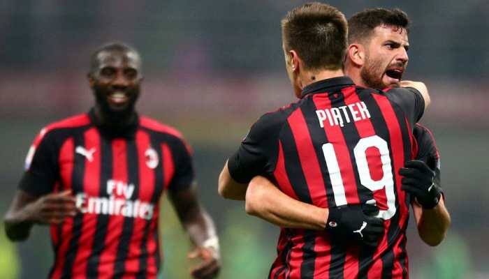 Serie A: Krzysztof Piatek's penalty gives AC Milan 1-0 win over 10-man Verona