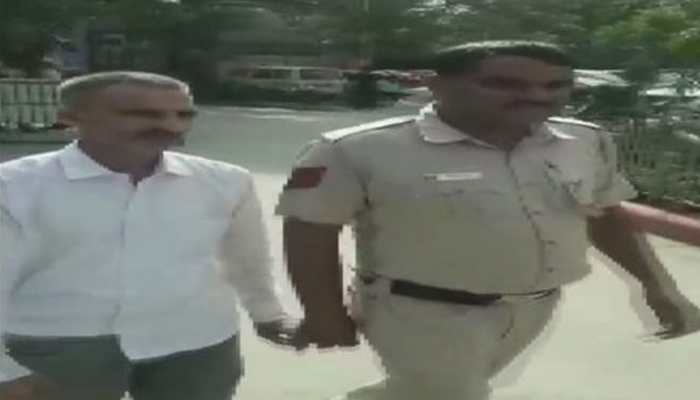 Make-up artist Billu Barber who helped people impersonate arrested in Delhi
