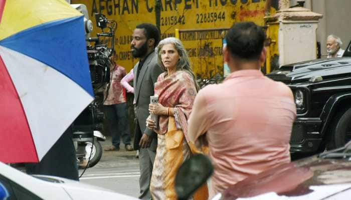 Dimple Kapadia shoots with Christopher Nolan, John David Washington on Mumbai streets, pics go viral