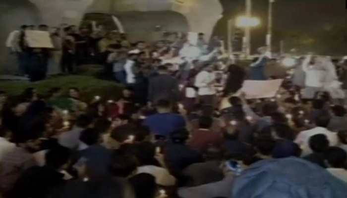 Death of Hindu girl in Pakistan medical college triggers protests in Karachi