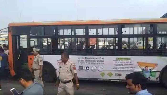 Over-speeding bus rams into several vehicles near Akshardham flyover in Delhi; 3 injured