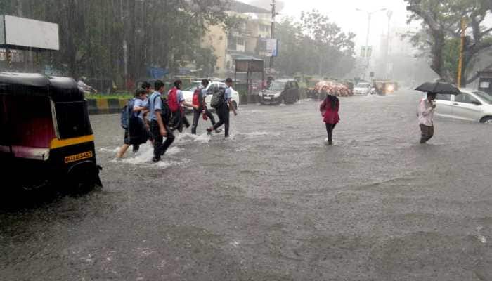 Heavy rains continue to lash Mumbai and suburbs, waterlogging across city