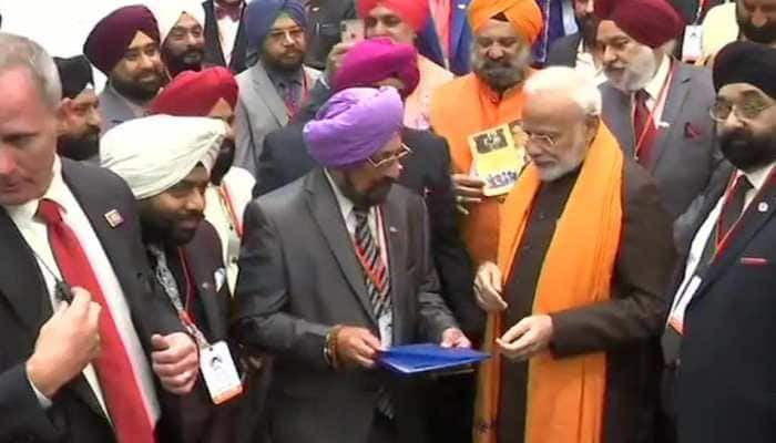 Sikh community members meet PM Narendra Modi in Houston, demand to change name of Delhi airport