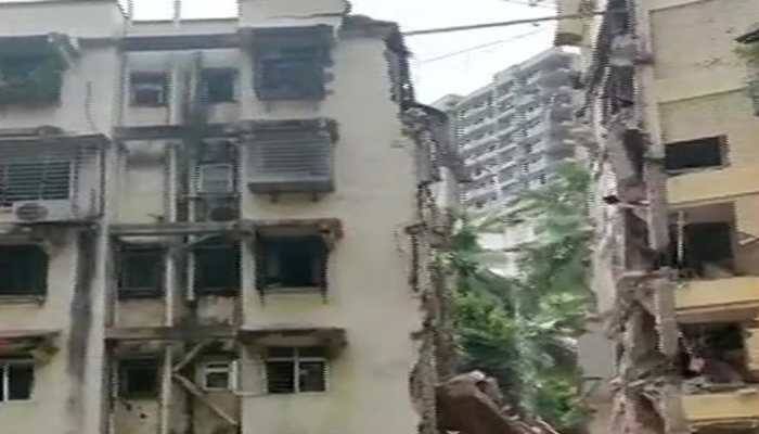 Portion of a building collapses in Mumbai's Khar; 2 watchmen, 1 girl feared trapped under debris