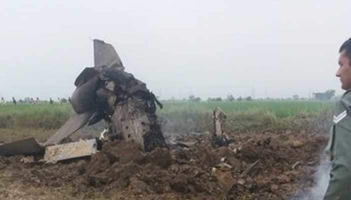 MiG-21 trainer aircraft crashes in Madhya Pradesh&#039;s Gwalior, both pilots eject safely