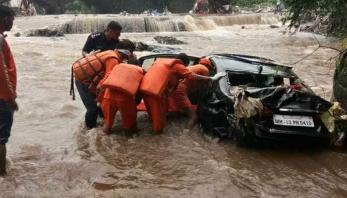 Heavy rains claim 10 lives in Pune; schools and colleges shut