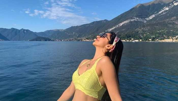 Kiara Advani&#039;s stunning sunkissed pics sets internet on fire!