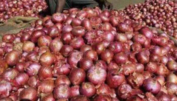 Goverment imposes stock limit on onion traders to prevent hoarding