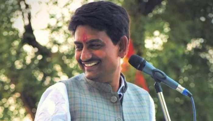 Former Congress MLA Alpesh Thakor to contest Gujarat bypoll on BJP ticket