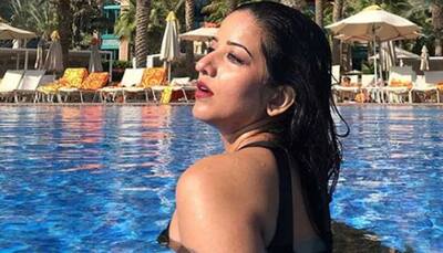 Monalisa enjoys her swim in a smouldering black bikini, shares pic on Insta