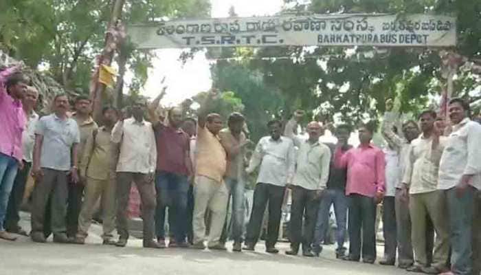 Telangana opposition backs RTC employees, mull shutdown 