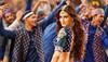 Kriti Sanon calls Varun Dhawan a 'liar'